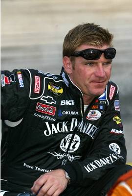 Clint Bowyer Profile Photo