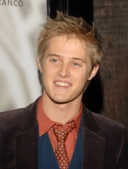 Lucas Grabeel Profile Photo