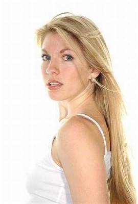 Alicia Webb Profile Photo