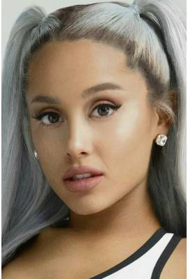 Ariana Grande Profile Photo