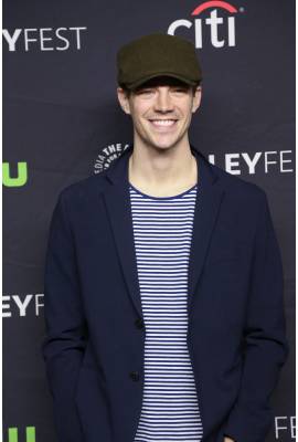 Grant Gustin Profile Photo