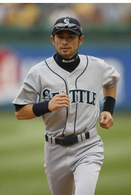 Ichiro Suzuki Profile Photo