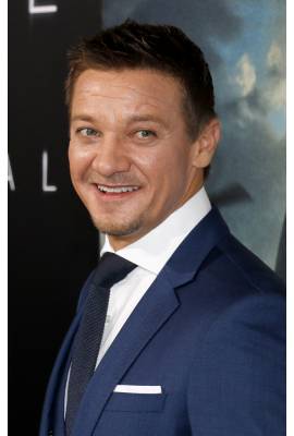 Jeremy Renner Profile Photo
