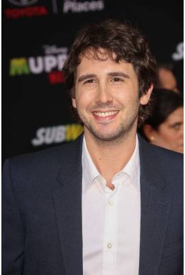 Josh Groban Profile Photo