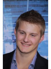 Alexander Ludwig Profile Photo