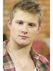 Alexander Ludwig Profile Photo
