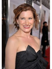 Kathryn Hahn Profile Photo