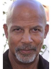 Michael Warren Profile Photo