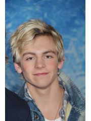 Ross Lynch Profile Photo